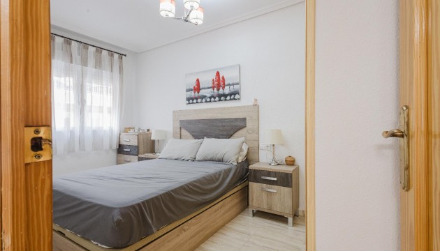 Resale - Apartment - Torrevieja - El Acequión - Los Náufragos