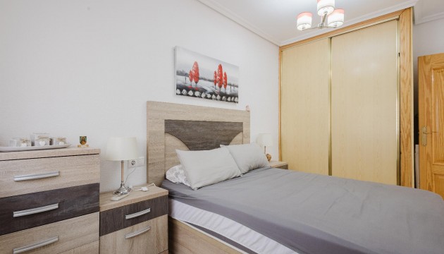 Resale - Apartment - Torrevieja - El Acequión - Los Náufragos