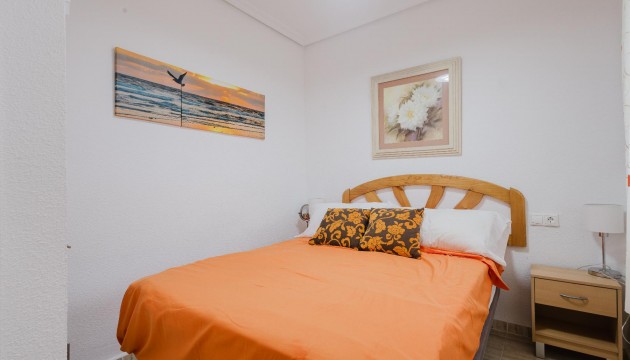 Resale - Apartment - Torrevieja - El Acequión - Los Náufragos