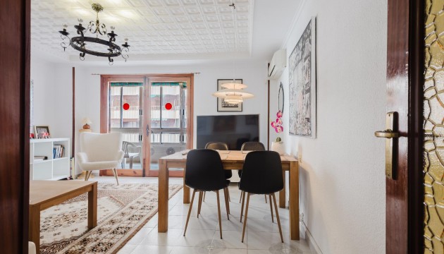 Resale - Apartment - Torrevieja - El Acequión - Los Náufragos