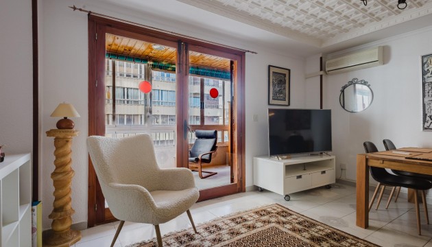 Resale - Apartment - Torrevieja - El Acequión - Los Náufragos