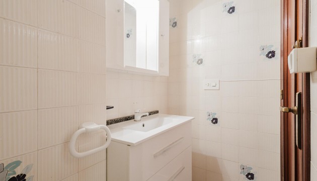 Resale - Apartment - Torrevieja - El Acequión - Los Náufragos