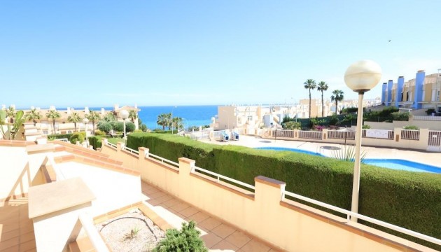 Resale - Apartment - Orihuela Costa - Campoamor