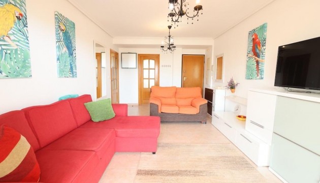 Resale - Apartment - Orihuela Costa - Campoamor