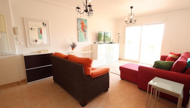 Resale - Apartment - Orihuela Costa - Campoamor