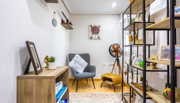 Herverkoop - Apartment - Los Montesinos