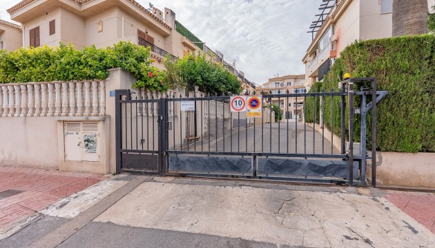 Resale - Townhouse - Orihuela Costa - Playa Flamenca
