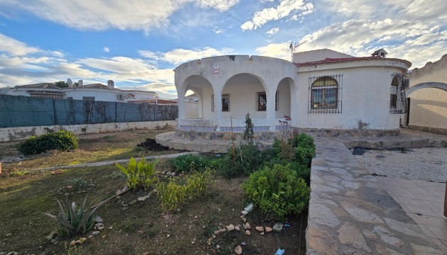 Videresalg - Detached Villa - Torrevieja - El Chaparal