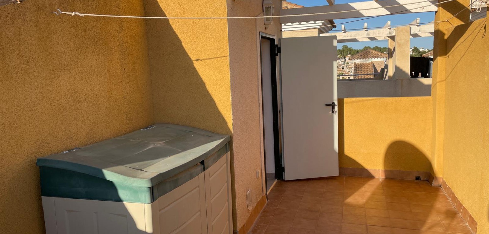 House in Villamartin - Image 2