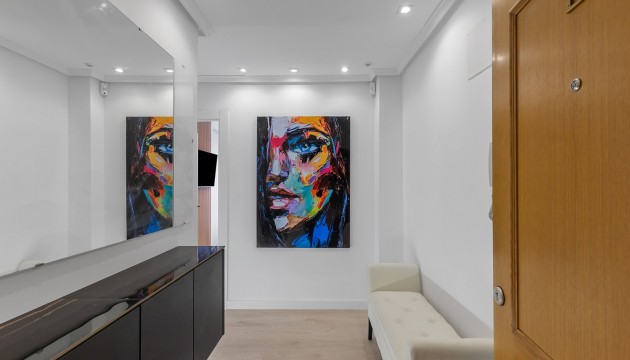 Reventa - Apartamento - Los Montesinos