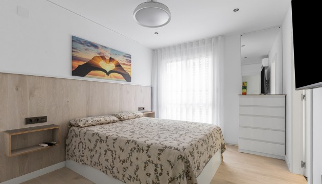 Reventa - Apartamento - Los Montesinos