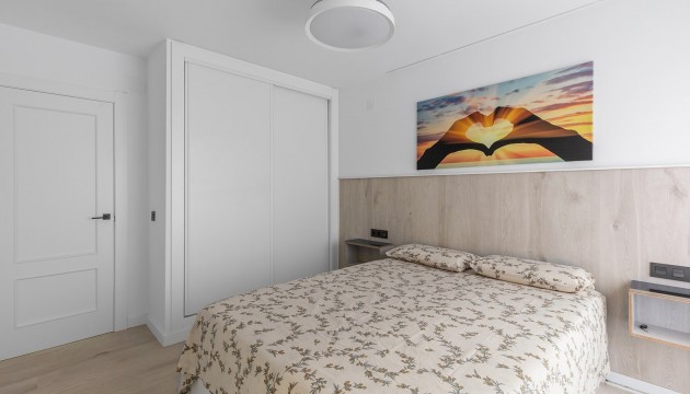 Reventa - Apartamento - Los Montesinos