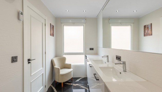 Reventa - Apartamento - Los Montesinos