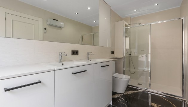 Reventa - Apartamento - Los Montesinos