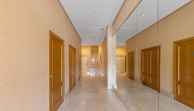 Reventa - Apartamento - Los Montesinos