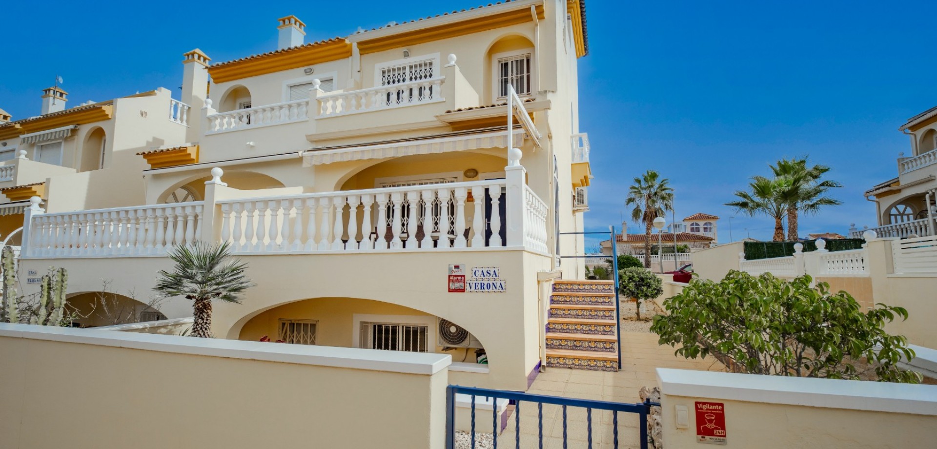 House in Benijofar - view 1