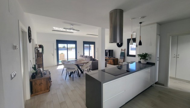 Resale - Townhouse - Daya Nueva - Daya Vieja