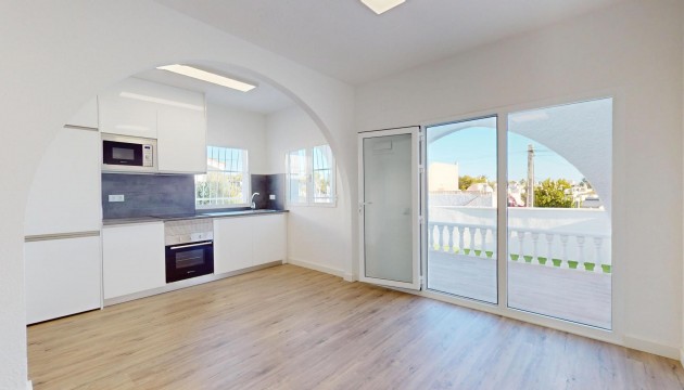 Resale - Bungalow - Orihuela Costa - Villamartín