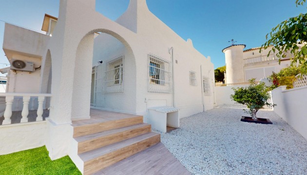 Resale - Bungalow - Orihuela Costa - Villamartín