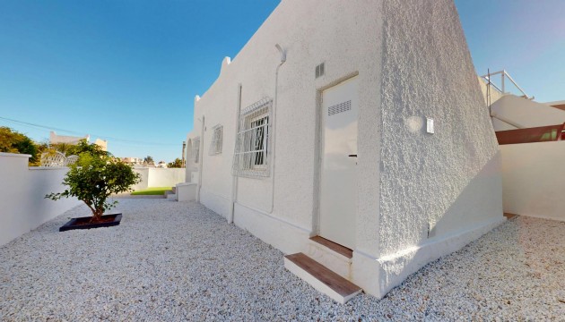 Resale - Bungalow - Orihuela Costa - Villamartín