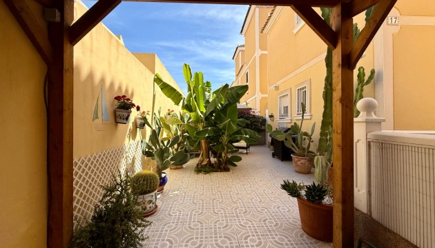 Resale - Detached Villa - Orihuela Costa - Villamartín