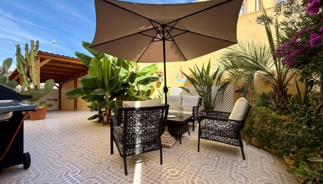 Resale - Detached Villa - Orihuela Costa - Villamartín