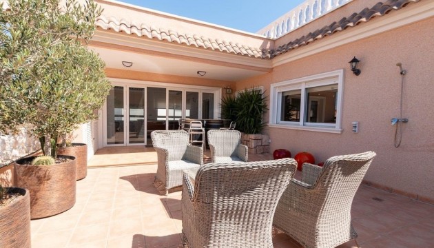 Resale - Apartment - Orihuela Costa - Los Dolses