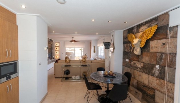 Resale - Apartment - Orihuela Costa - Los Dolses