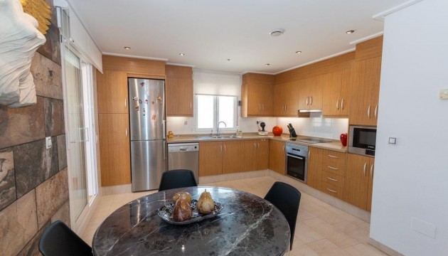 Resale - Apartment - Orihuela Costa - Los Dolses