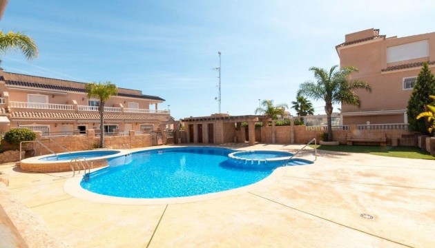 Resale - Apartment - Orihuela Costa - Los Dolses