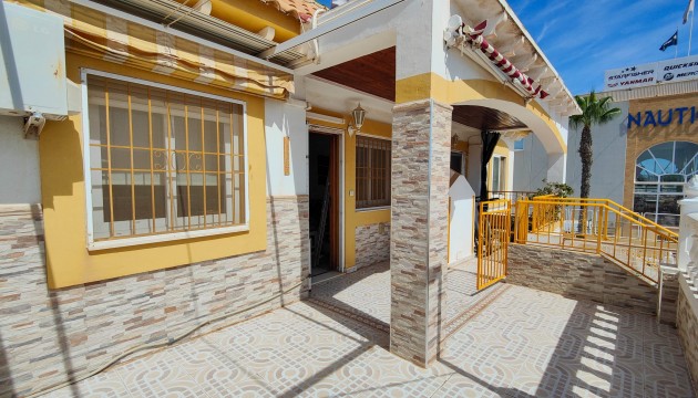 Herverkoop - Apartment - Torrevieja - La Siesta - El Salado -  Torreta