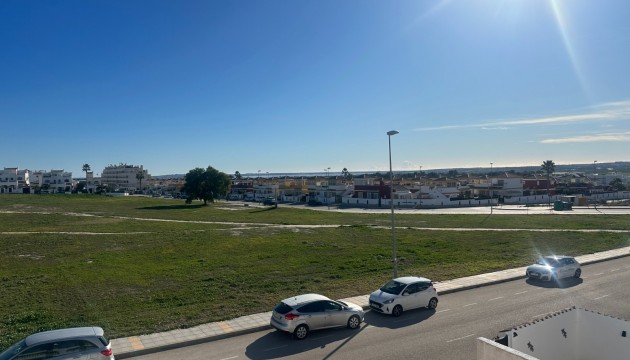 Resale - Apartment - Orihuela - Vistabella Golf