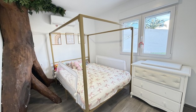 Resale - Detached Villa - Orihuela Costa - Villamartín