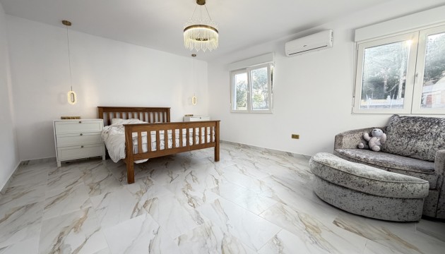 Resale - Detached Villa - Orihuela Costa - Villamartín