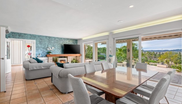 Begagnad - Landsbyggdshus - Torremendo