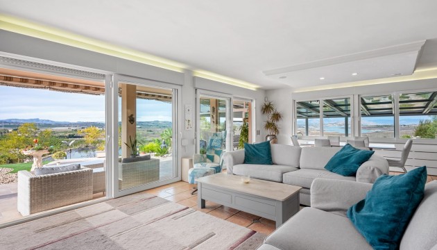 Begagnad - Landsbyggdshus - Torremendo