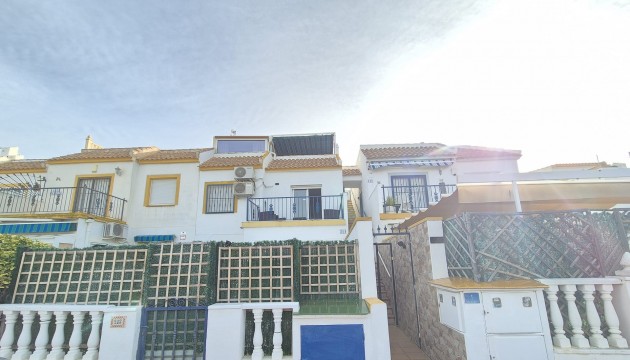 Resale - Apartment - Orihuela Costa - La Florida