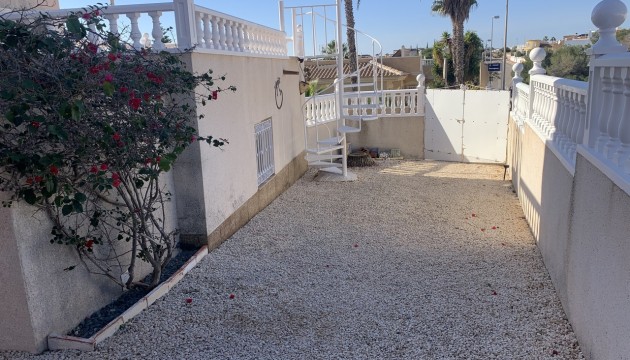 Resale - Detached Villa - Orihuela Costa - Villamartín