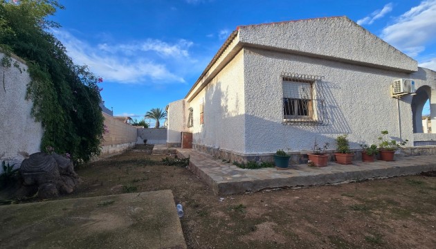 Resale - Detached Villa - Torrevieja - El Chaparal