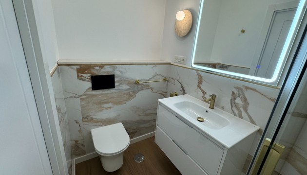 Resale - Apartment - Orihuela Costa - Punta Prima