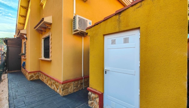 Reventa - Chalet Independiente - Guardamar del Segura