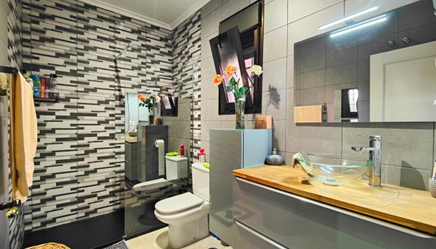 Reventa - Chalet Independiente - Guardamar del Segura