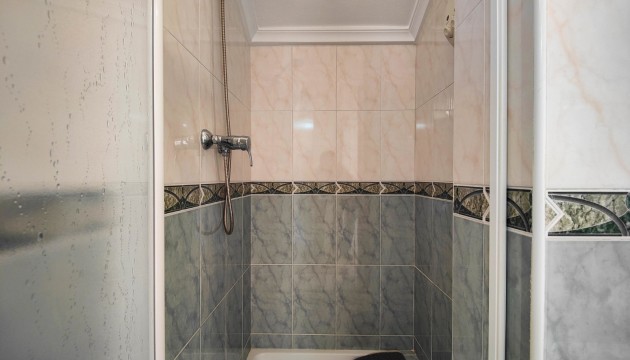 Reventa - Chalet Independiente - Guardamar del Segura