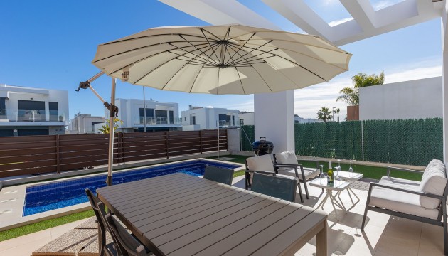 Resale - Detached Villa - Orihuela Costa - Vistabella Golf