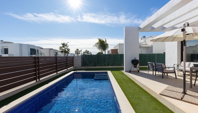 Resale - Detached Villa - Orihuela Costa - Vistabella Golf