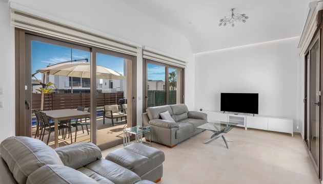 Resale - Detached Villa - Orihuela Costa - Vistabella Golf