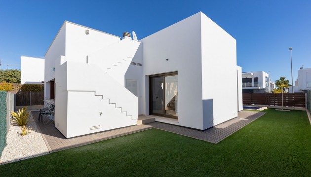 Resale - Detached Villa - Orihuela Costa - Vistabella Golf