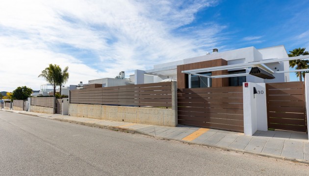 Resale - Detached Villa - Orihuela Costa - Vistabella Golf