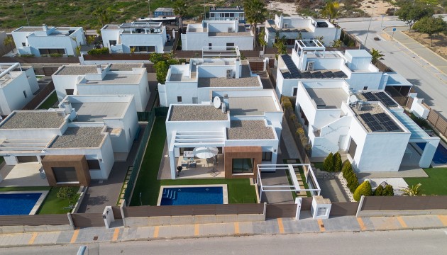 Resale - Detached Villa - Orihuela Costa - Vistabella Golf