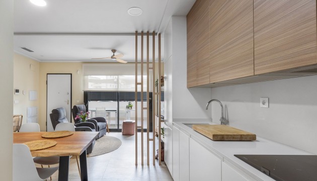 Resale - Apartment - Torrevieja - Torrelamata - La Mata